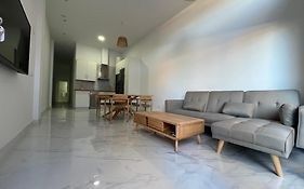 Los pinos Apartments